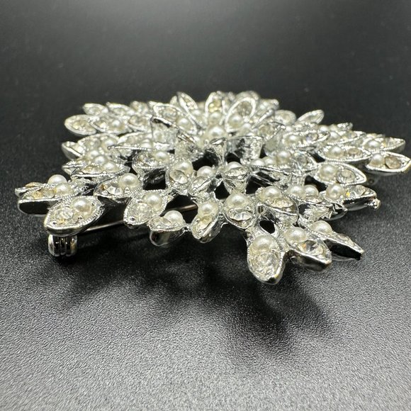 Snowflake Star Classics Collection Silvertone and iridescent rhinestone Brooch - Picture 8 of 11